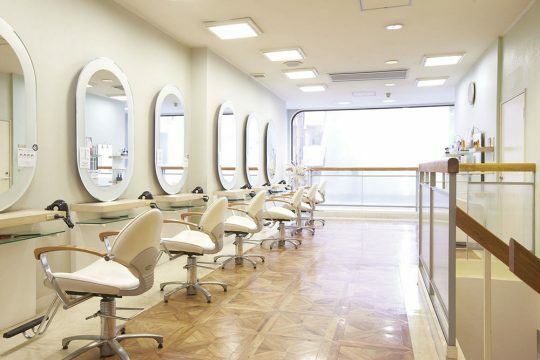 日置美容室本店　内観写真